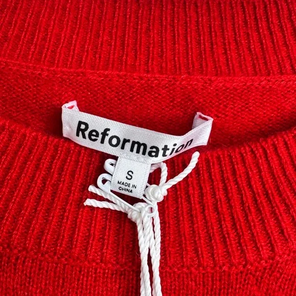 NWT Reformation Dana Cashmere Crew Cherry Red Sweater - Picture 5 of 11